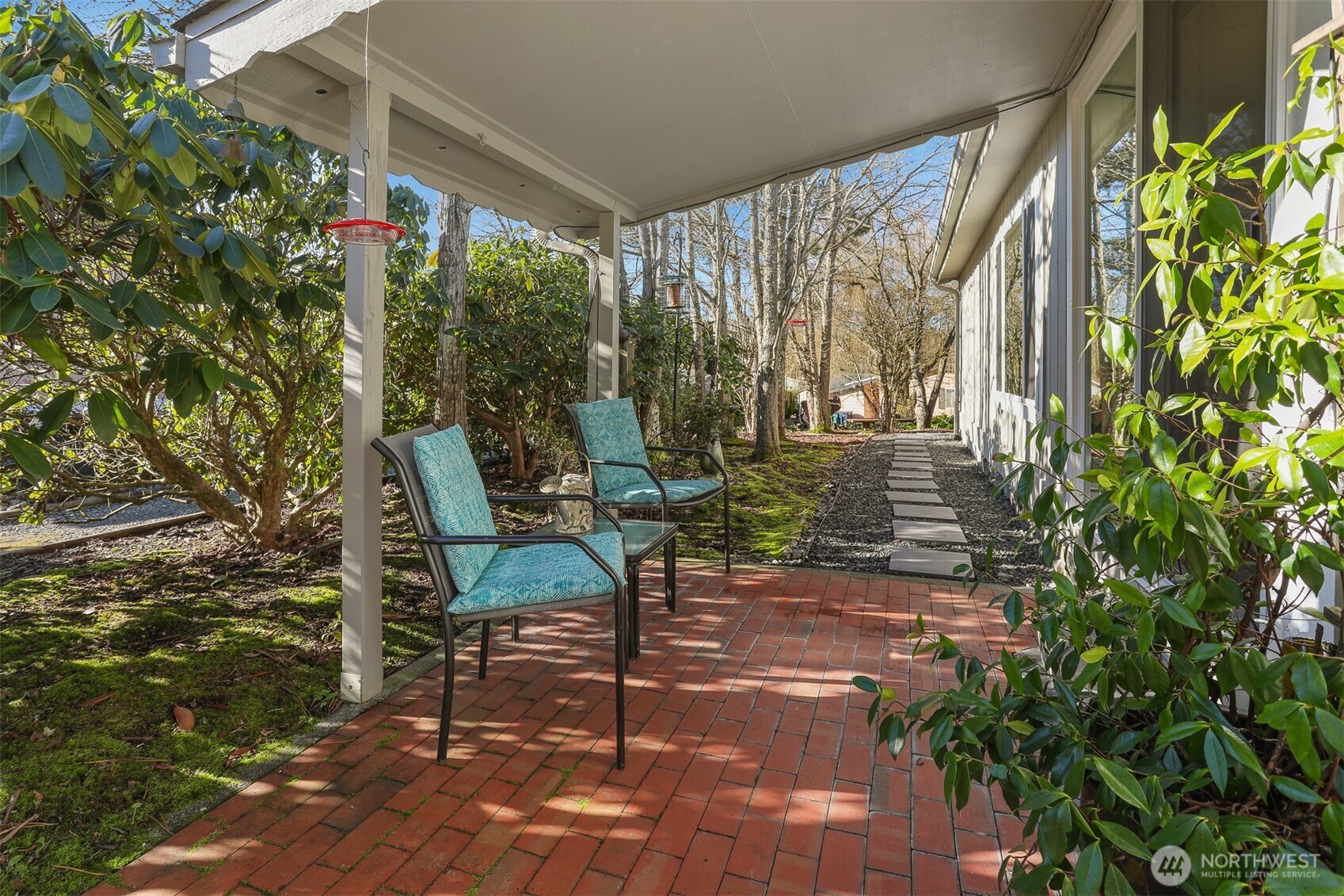 23716 9th Place West Bothell, WA 98021 - Photo 6 of 40 a view of a chairs and table in the patio
