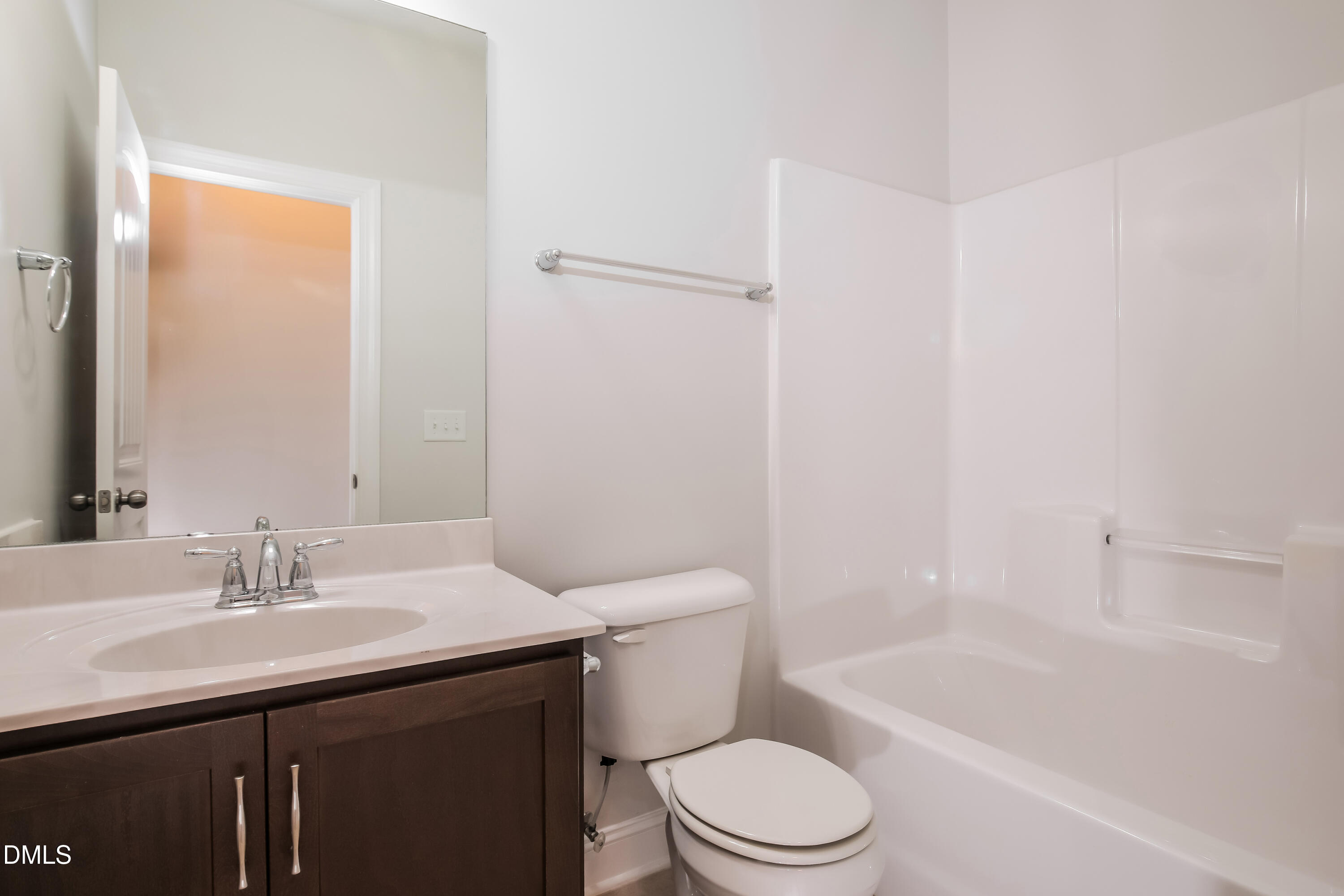 175 Cherry Bark Loop Clayton, NC 27527 - Photo 17 of 20 Bathroom-15033672