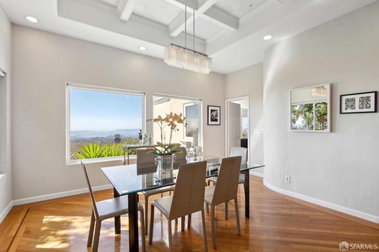 6431 Gwin Road Oakland, CA 94611 - Photo 14 of 90 Gallery Image 14