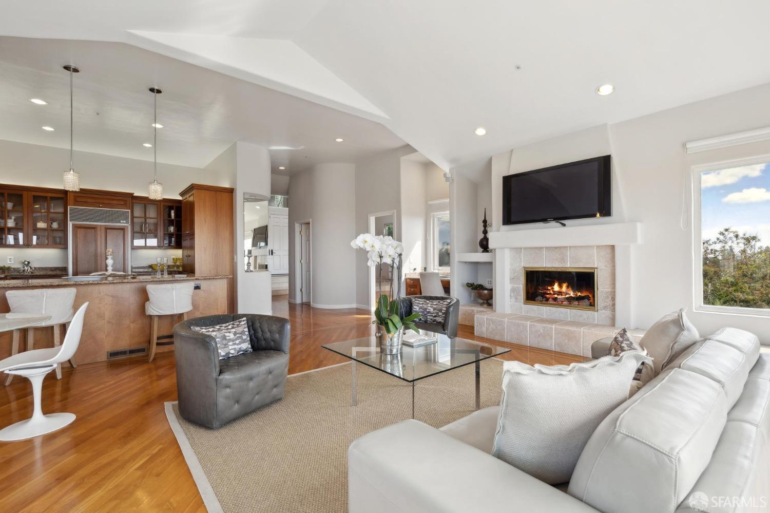 6431 Gwin Road Oakland, CA 94611 - Photo 27 of 90 Gallery Image 27