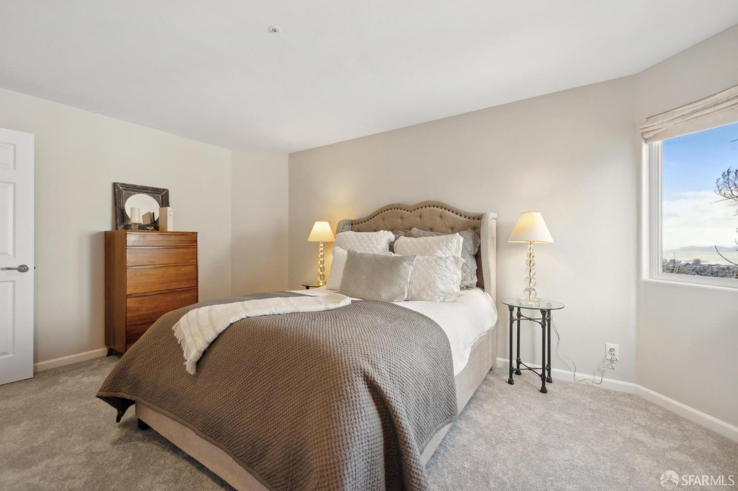 6431 Gwin Road Oakland, CA 94611 - Photo 73 of 90 Gallery Image 73