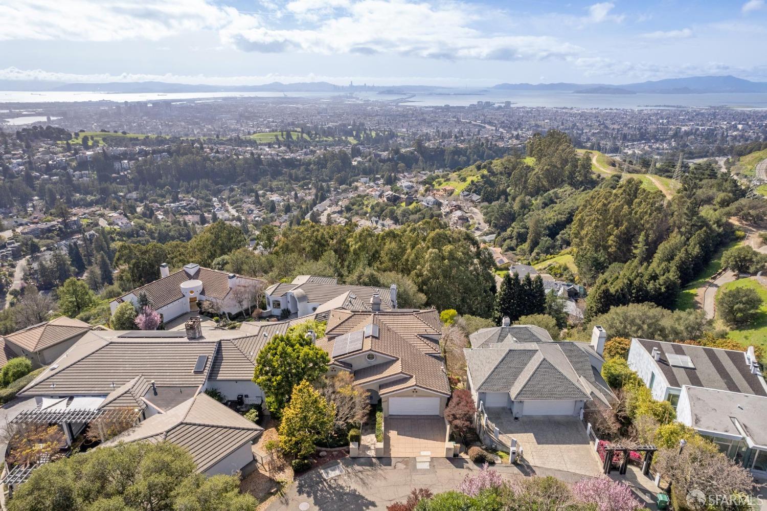 6431 Gwin Road Oakland, CA 94611 - Photo 85 of 90 Gallery Image 85