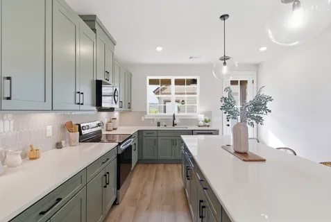 $464,900 | 1805 Flatwaters Street, Spring Hill, TN 37174