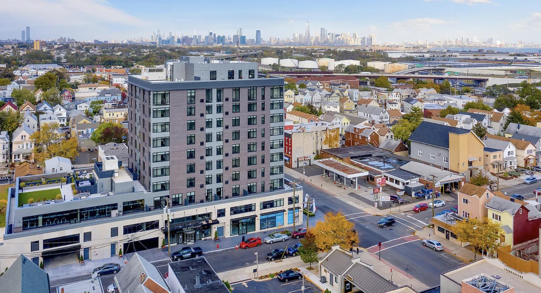 957 Broadway, Unit 904 Bayonne, NJ 07002 - Photo 38 of 38