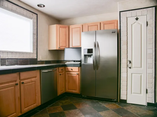 $1,100,000 | 974 Lekeona Loop, Wailuku, HI 96793