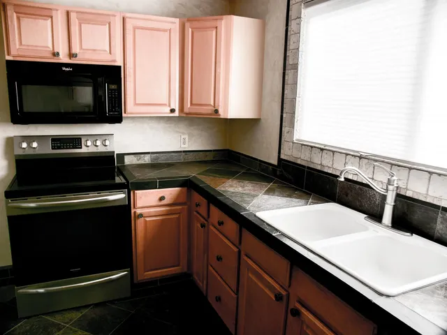 $1,100,000 | 974 Lekeona Loop, Wailuku, HI 96793