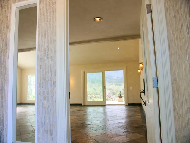 $1,100,000 | 974 Lekeona Loop, Wailuku, HI 96793