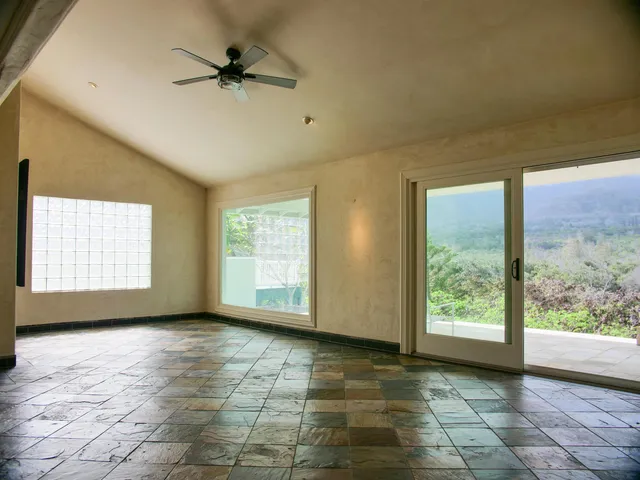 $1,100,000 | 974 Lekeona Loop, Wailuku, HI 96793
