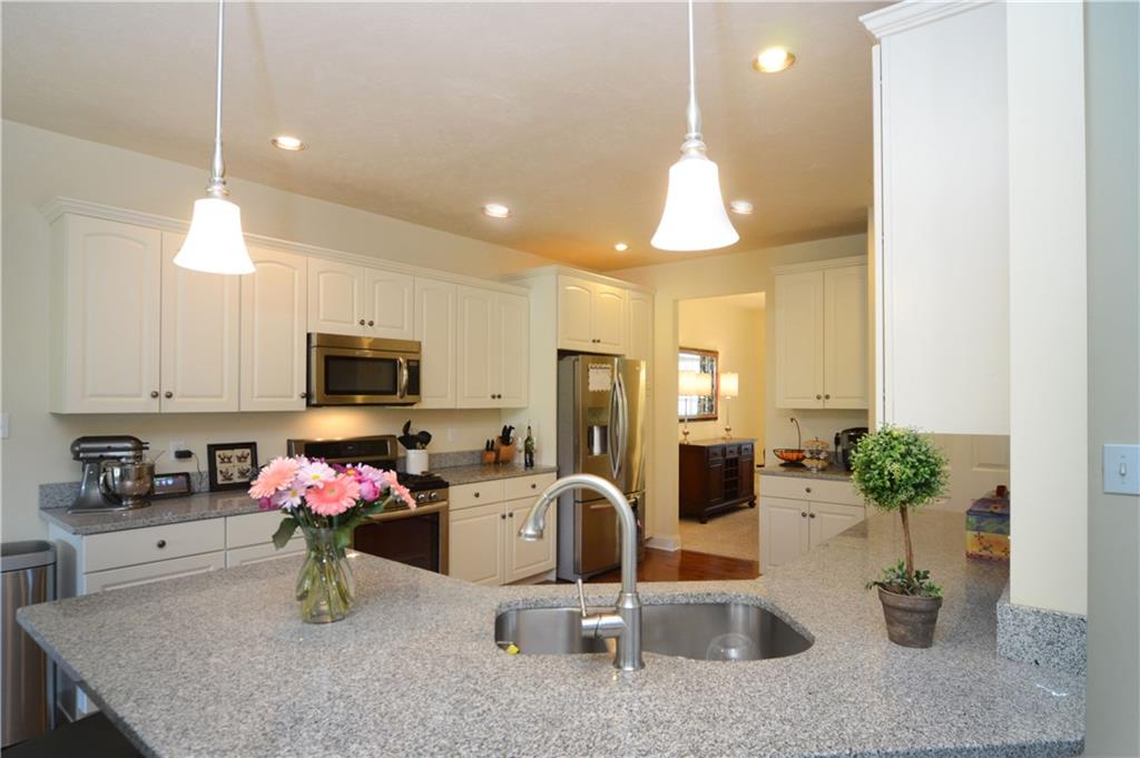 209 Logan Road Imperial, PA 15126 - Photo 8 of 25 Gallery Image 8