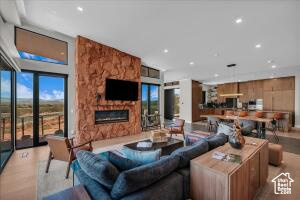 705 Sanctuary Place Ivins, UT 84738 - Photo 8 of 29