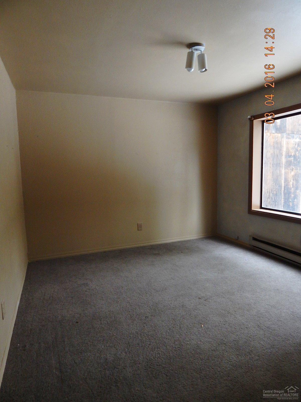 140135 Bearskin Road Crescent Lake, OR 97733 - Photo 12 of 22 Downstairs bedroom.