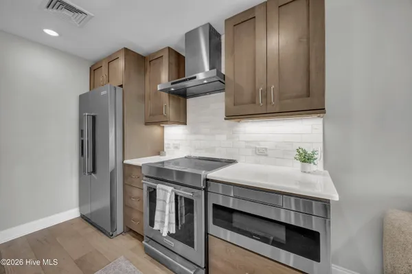 $437,500 | 10 Grace Street, Unit 504, Wilmington, NC 28401