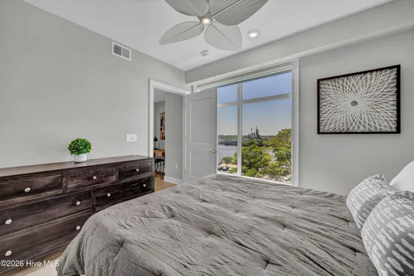 $437,500 | 10 Grace Street, Unit 504, Wilmington, NC 28401