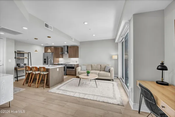 $437,500 | 10 Grace Street, Unit 504, Wilmington, NC 28401