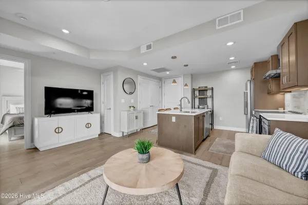 $437,500 | 10 Grace Street, Unit 504, Wilmington, NC 28401