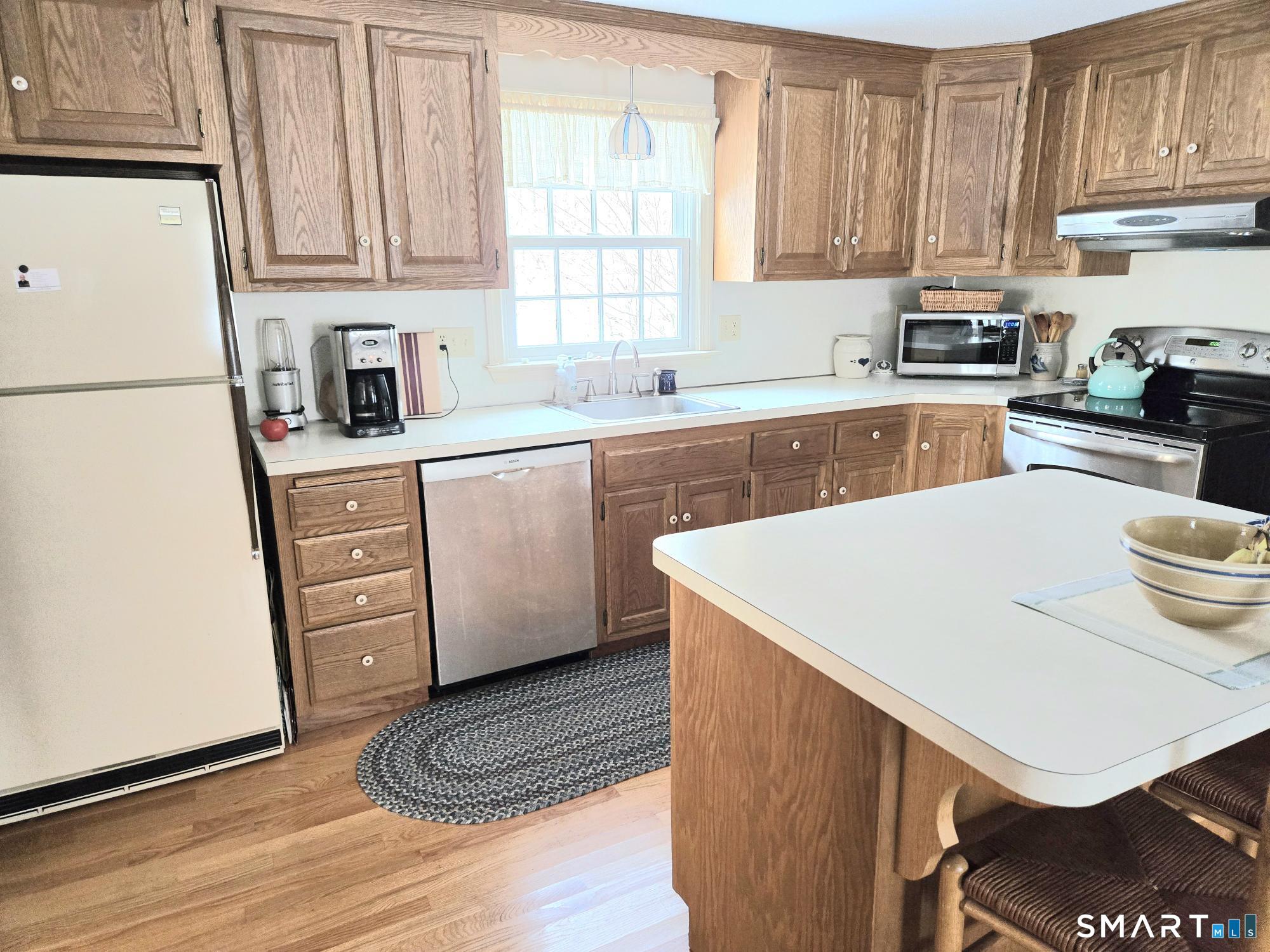 59 Dickinson Road Marlborough, CT 06447 - Photo 10 of 38