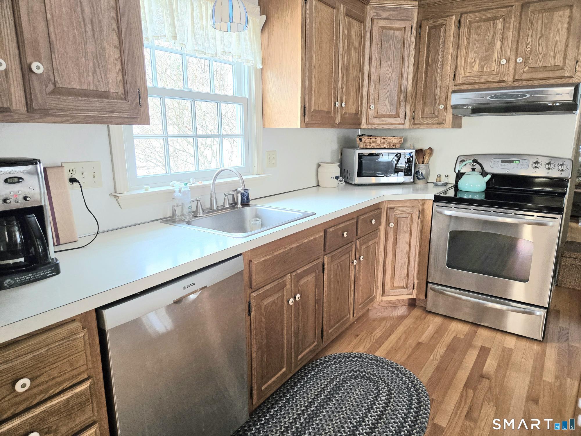 59 Dickinson Road Marlborough, CT 06447 - Photo 8 of 38