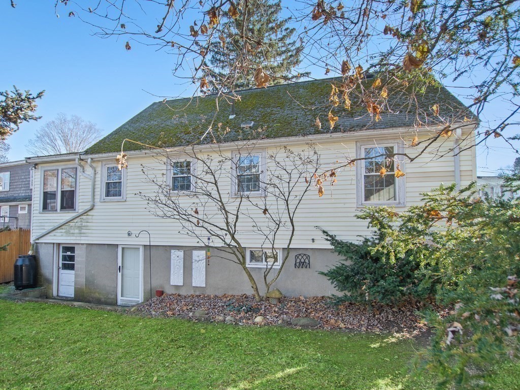 26 Oakledge Road Waltham, MA 02452 - Photo 32 of 39 Gallery Image 32