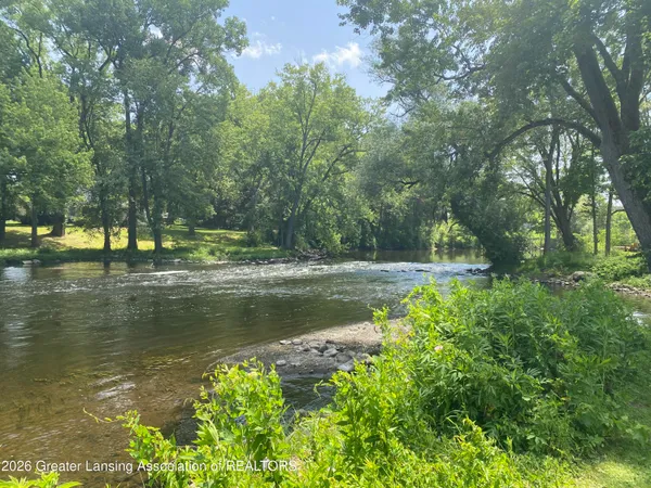 $850,000 | 10810 Petrieville Highway, Eaton Rapids, MI 48827