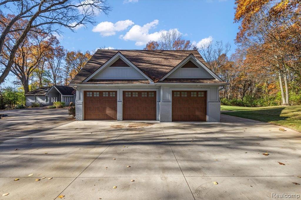 30545 Inkster Road Farmington, MI 48334 - Photo 6 of 87
