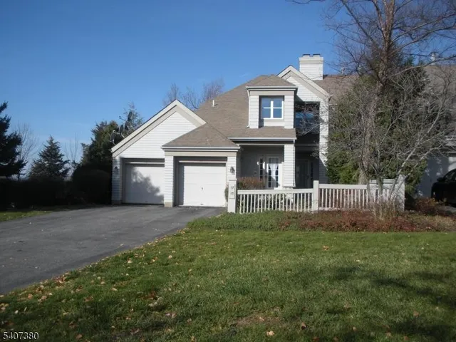 $274,900 | 3 Harker Hill Drive, Unit 3, Hamburg, NJ 07419