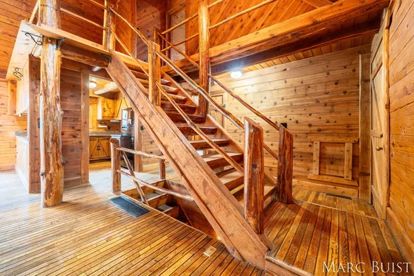 $325,000 | 1876 Lake Michigan Drive Northwest, Grand Rapids, MI 49534