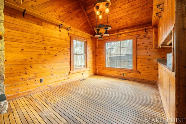 $325,000 | 1876 Lake Michigan Drive Northwest, Grand Rapids, MI 49534