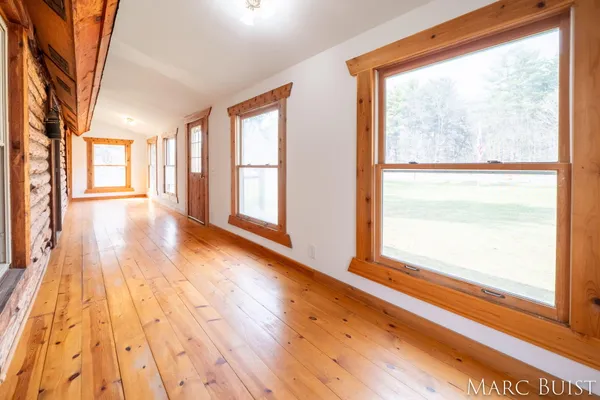 $325,000 | 1876 Lake Michigan Drive Northwest, Grand Rapids, MI 49534