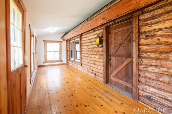 $325,000 | 1876 Lake Michigan Drive Northwest, Grand Rapids, MI 49534