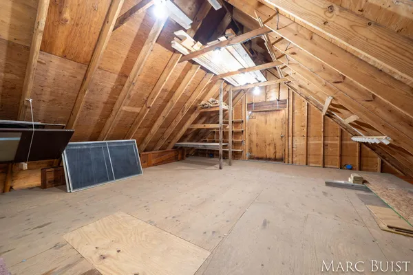 $325,000 | 1876 Lake Michigan Drive Northwest, Grand Rapids, MI 49534