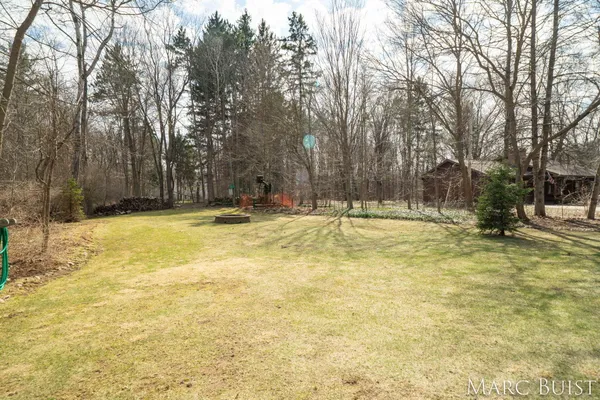 $325,000 | 1876 Lake Michigan Drive Northwest, Grand Rapids, MI 49534