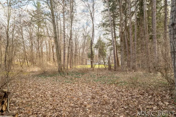 $325,000 | 1876 Lake Michigan Drive Northwest, Grand Rapids, MI 49534