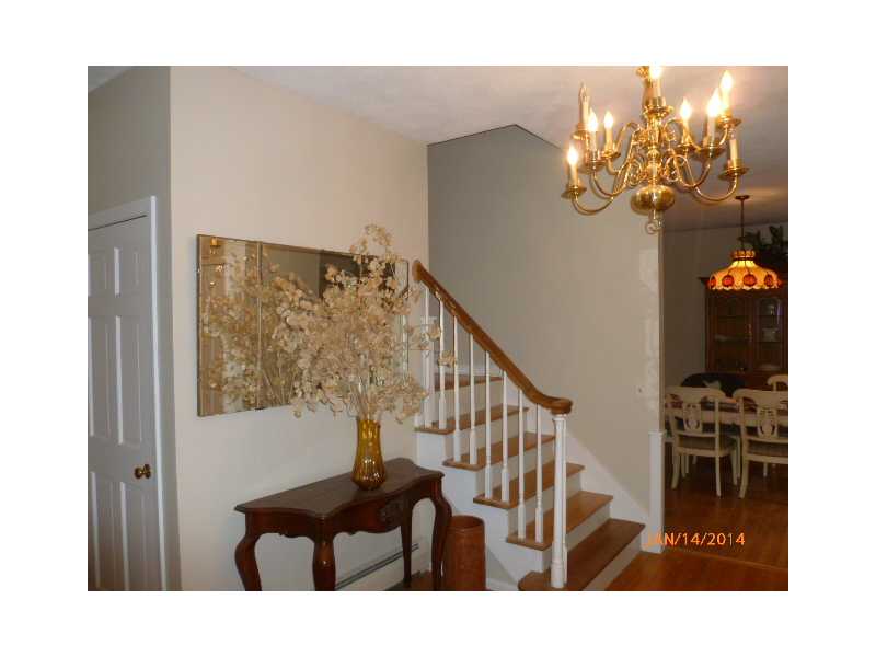 780 Laten Knight Road Cranston, RI 02921 - Photo 11 of 24 Entry.