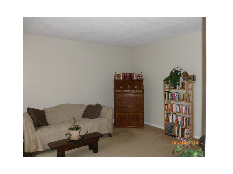 780 Laten Knight Road Cranston, RI 02921 - Photo 8 of 24 Living Room.