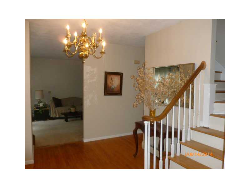 780 Laten Knight Road Cranston, RI 02921 - Photo 10 of 24 Entry.