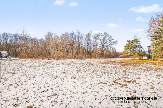 $454,900 | 13261 Wabasis Avenue Northeast, Cedar Springs, MI 49319