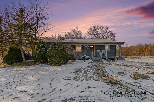 $454,900 | 13261 Wabasis Avenue Northeast, Cedar Springs, MI 49319