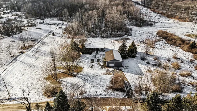 $454,900 | 13261 Wabasis Avenue Northeast, Cedar Springs, MI 49319