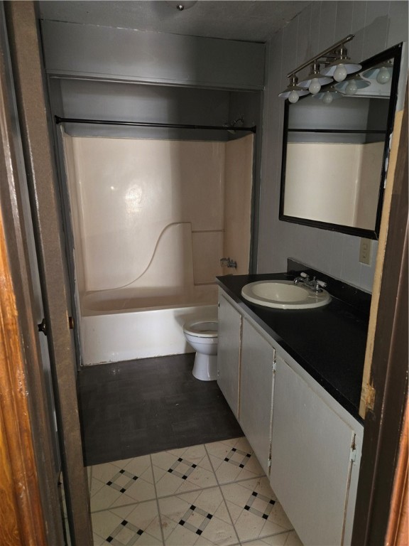 305 East Laredo Street Freer, TX 78357 - Photo 16 of 19 a bathroom with a sink and a mirror