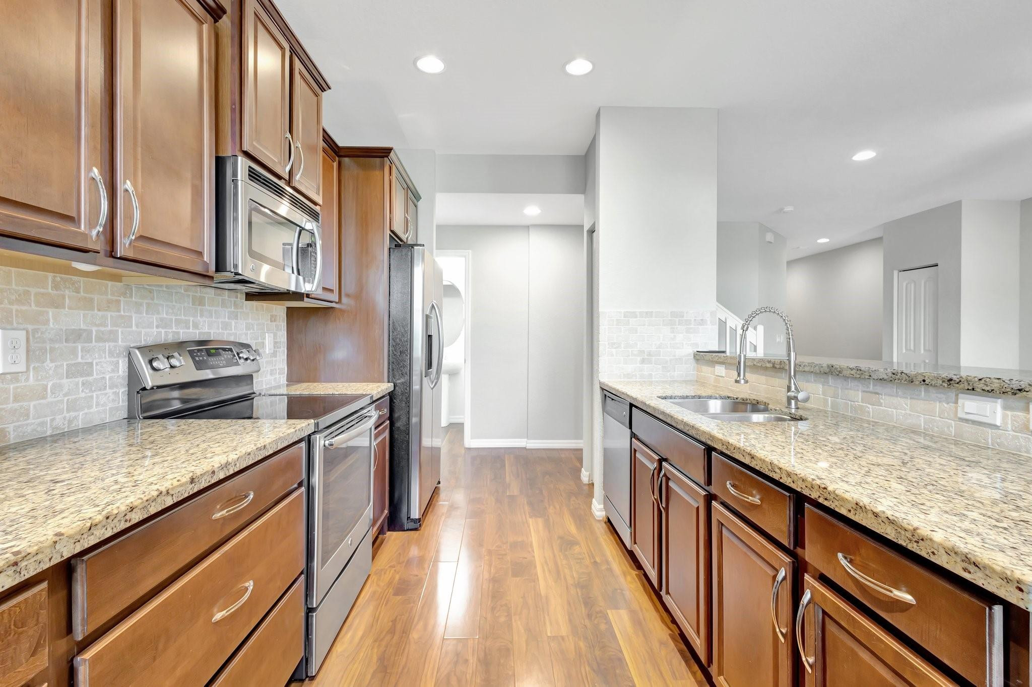 112 Astor Circle Delray Beach, FL 33484 - Photo 10 of 44 Photo 10