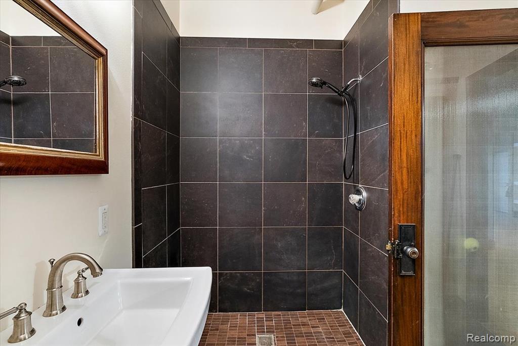 1250 Library Street, Unit 31 Detroit, MI 48226 - Photo 22 of 24