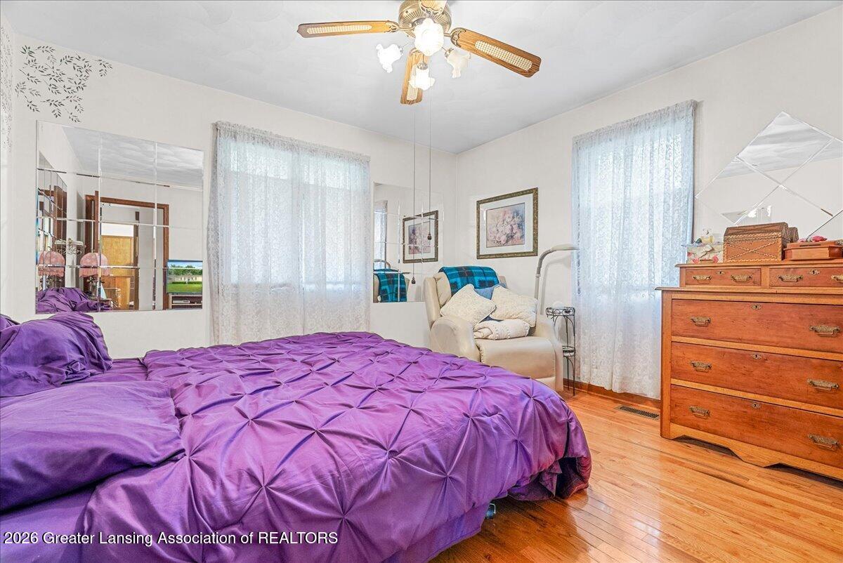 628 Jones Street Grand Ledge, MI 48837 - Photo 17 of 40 36-Media Jett - 12