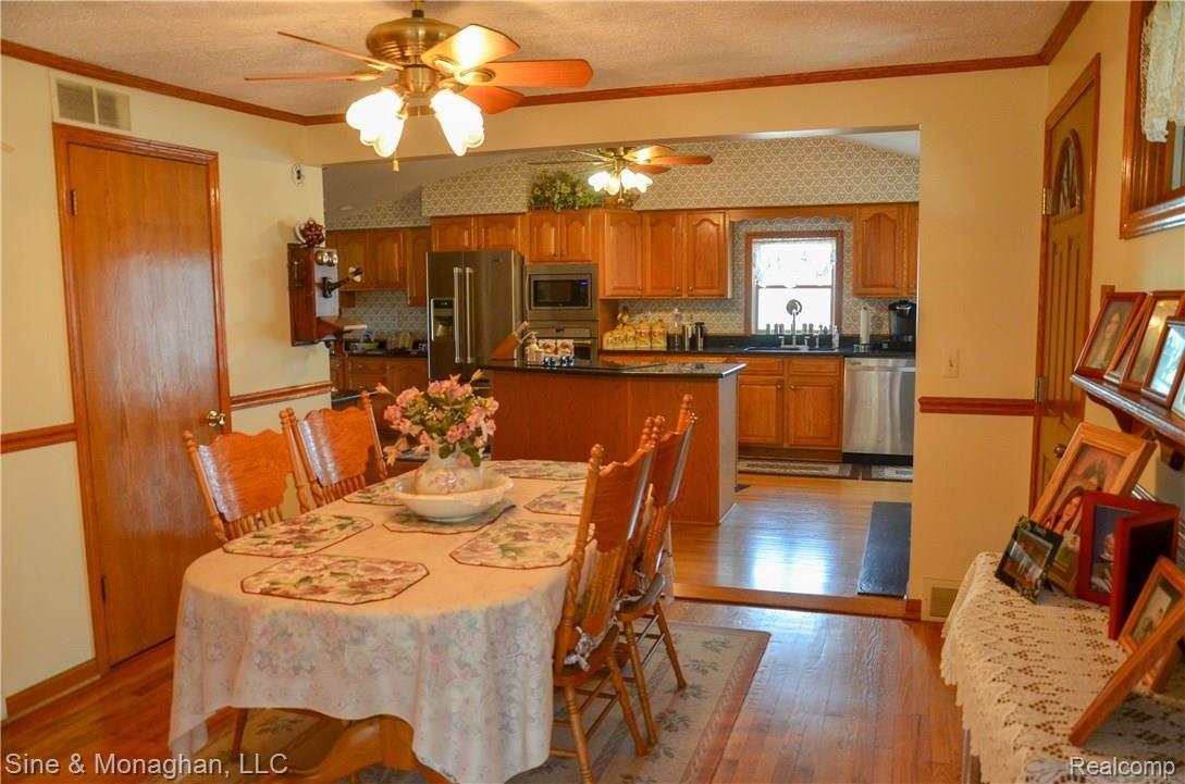 574 Mayer Road Columbus, MI 48063 - Photo 8 of 30 Dining