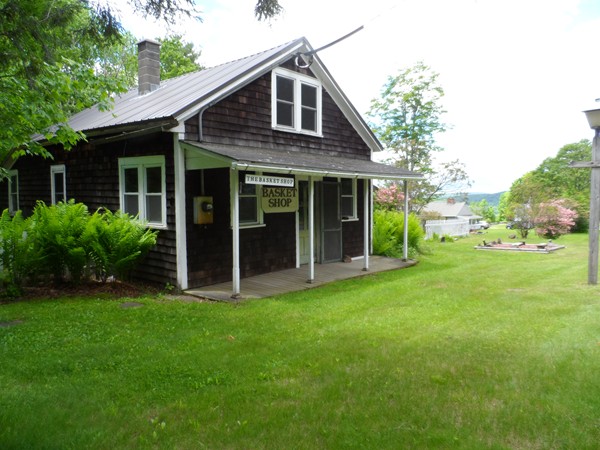 513 Main Road Chesterfield, MA 01012 - Photo 7 of 17