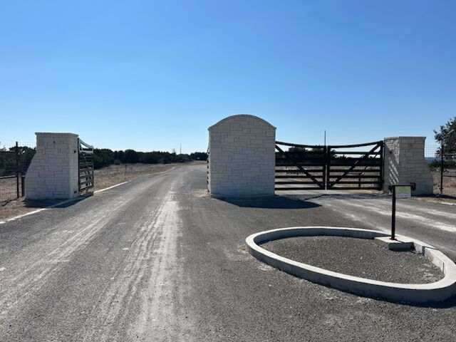 4718 Private Road Kempner, TX 76539 - Photo 7 of 39 Private Road 4718 Gated Entrance