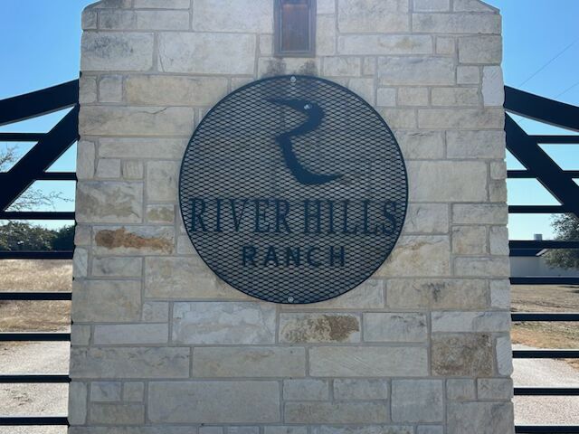 4718 Private Road Kempner, TX 76539 - Photo 10 of 39 Back Gate