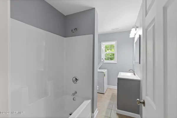 $210,000 | 690 Maple Hill School Road, Maple Hill, NC 28454