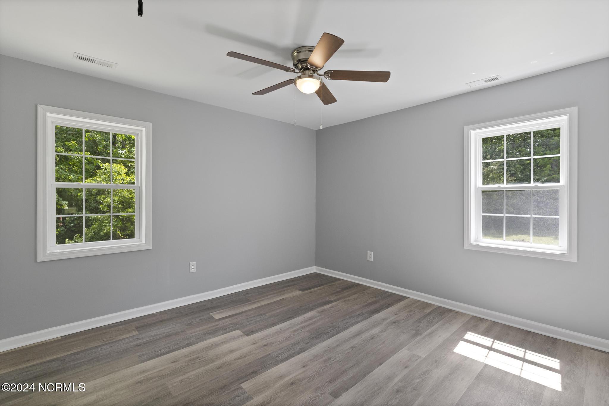 690 Maple Hill School Road Maple Hill, NC 28454 - Photo 9 of 21 IMG_6940