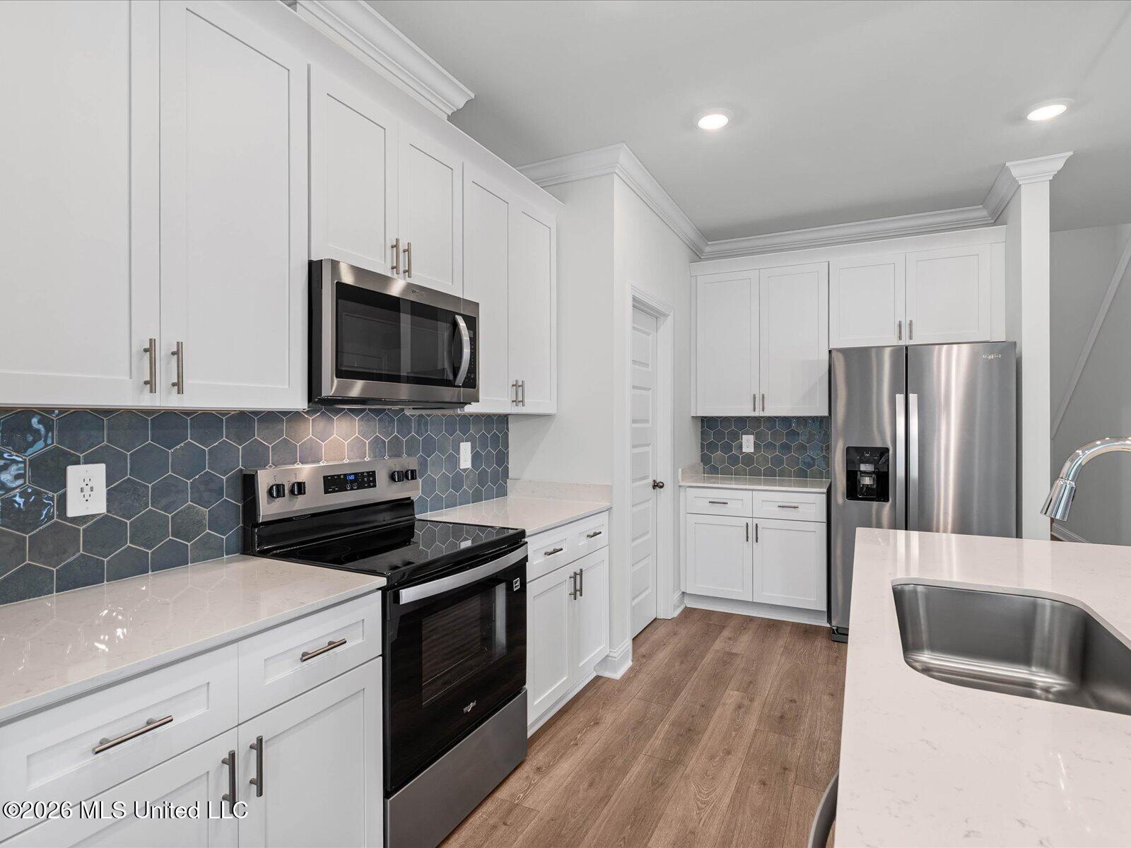 8001 Buttonbush Road Biloxi, MS 39532 - Photo 15 of 27 GLF_PalmettoPointe_Carolina_Best_Kitchen