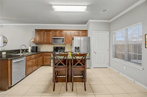 $284,900 | 127 Forest Dr Loop, Unit 127, College Station, TX 77840